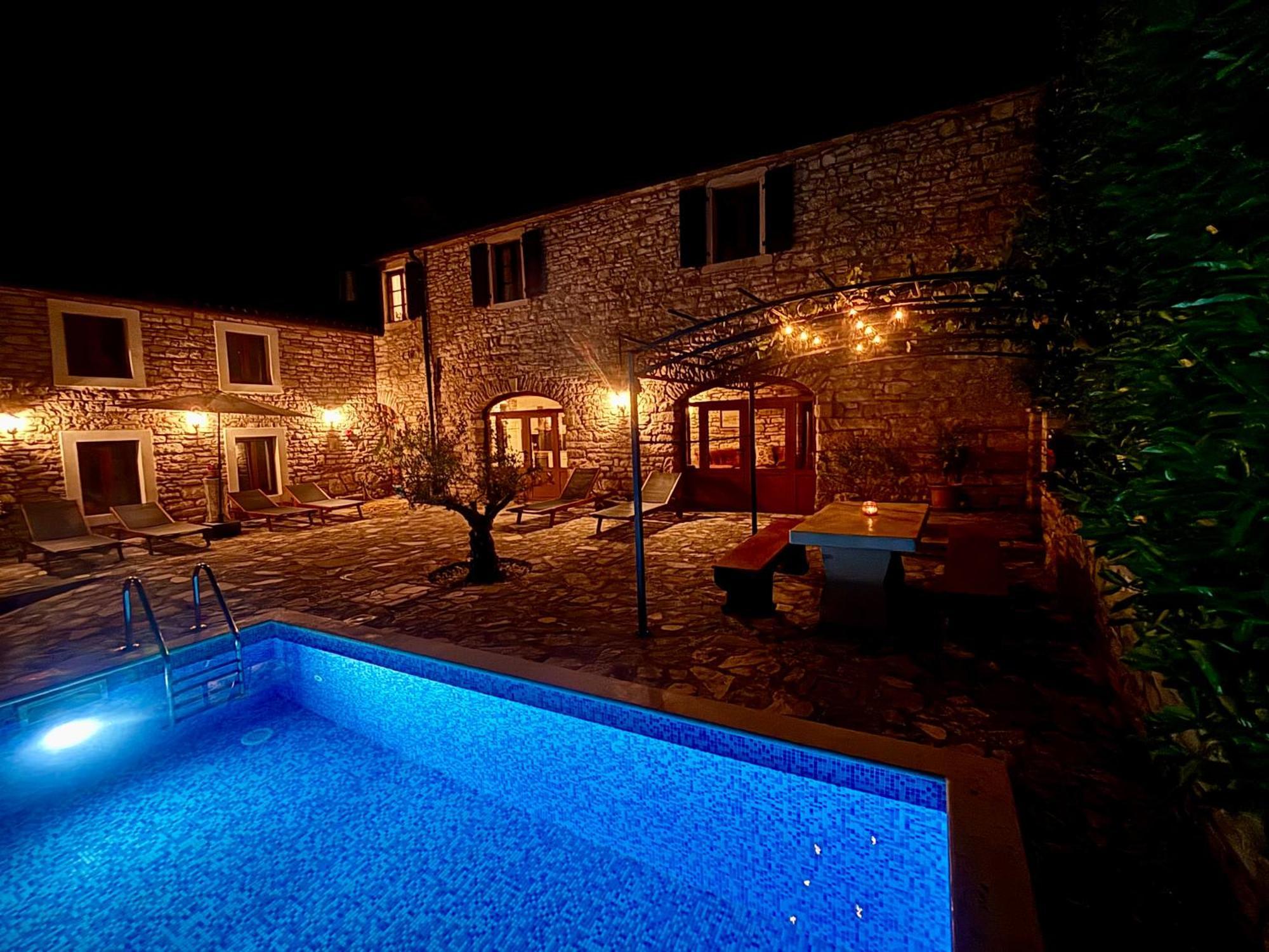 Villa Rustica Buje Buitenkant foto